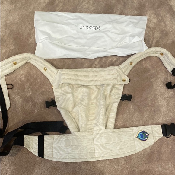 Cream Versatile Accessory for Everyday Use - Picture 1 of 6